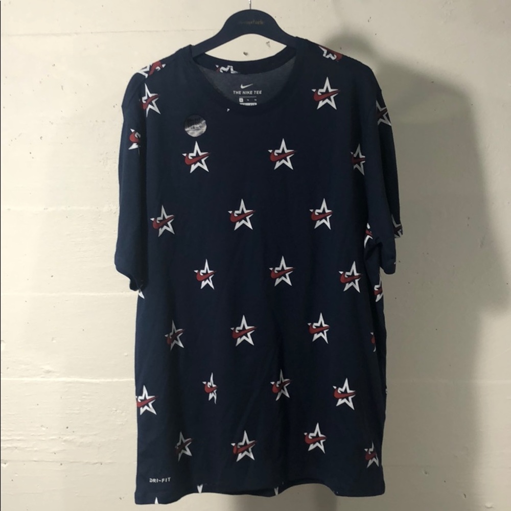 Nike Drifit Star swoosh T shirt size XL